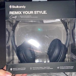 Skullcandy headphones